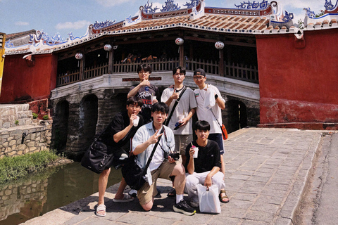 Hoi An Old Town Walking: Trader's Old House & Photo Spot