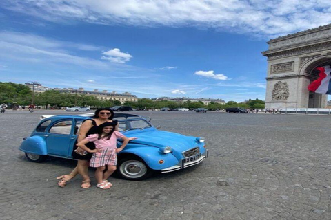 Paris: Guided City Highlights Tour in a Vintage French Car 30-Minute Tour Citroën 2CV