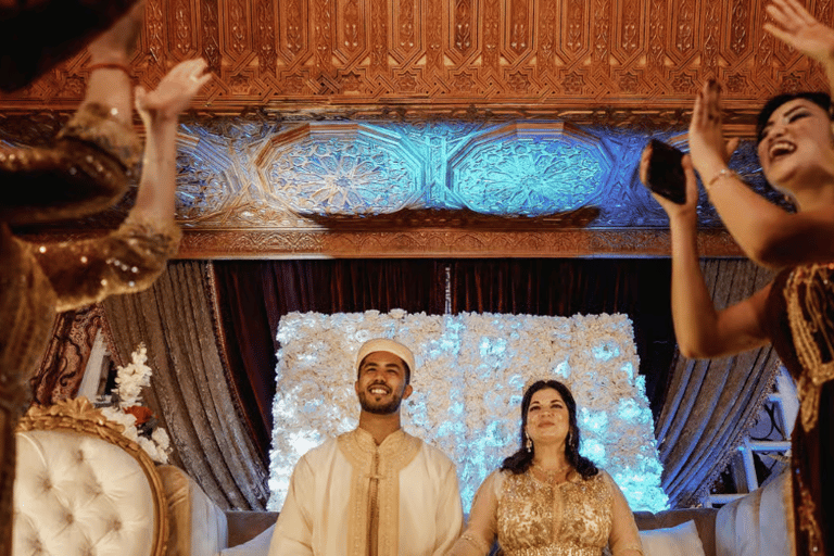 丹吉尔：摩洛哥婚礼之旅含海娜彩绘与浪漫晚餐丹吉尔：摩洛哥婚礼之旅，含海娜彩绘与浪漫晚餐