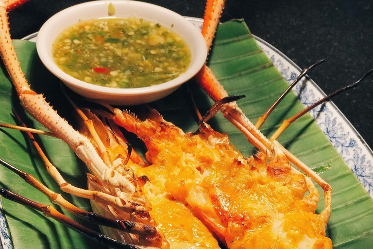 Pattaya: King Seafood Premium Buffet + 1 Special Dish (90 Mins)