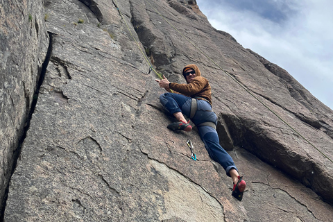 Full-day rock climbing around Bariloche Full-day rock climbing