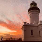 Byron Bay: Cape Byron Lighthouse Guided Sunrise Tour