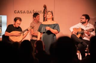 Porto: Fado im Casa da Guitarra mit Portwein