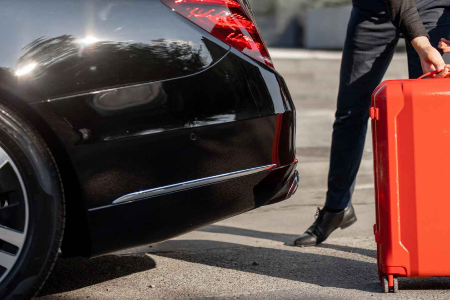 Athens VIP Transfer Airport Pickup & Full-Day Driver Service