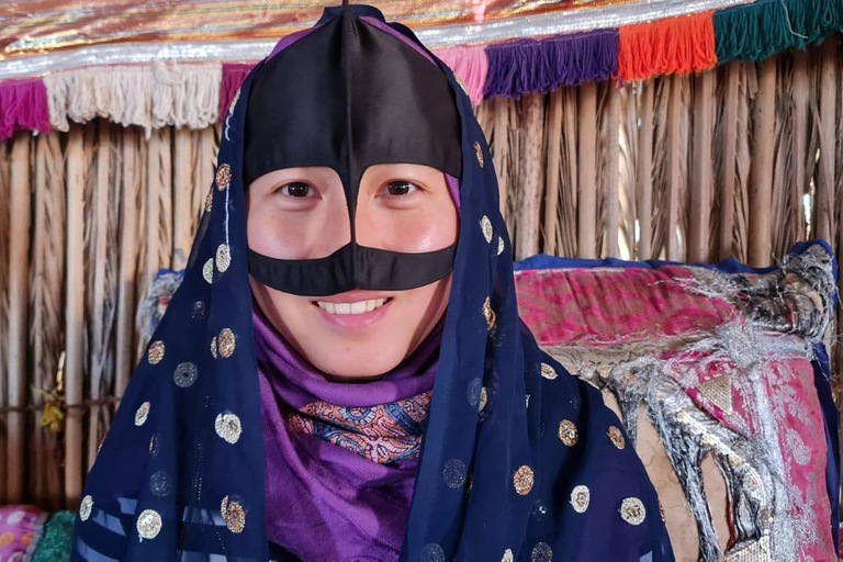 From Muscat: Bedouin Visit, Desert Sunset & Stargazing Tour