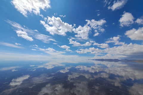 From La Paz: Premium round-trip bus, Uyuni Salt Flats Tour From La Paz: Premium Roundtrip Bus, Uyuni Salt Flat Tour