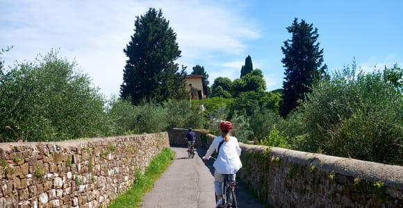 Florence: E-Bike Tour in the Tuscan Hills with Wine Tasting