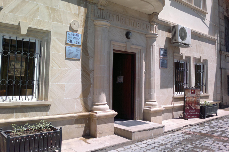 أفضل ما في باكو: جولة في المدينة لمدة 4 ساعات تشمل المعالم التاريخية والحديثة