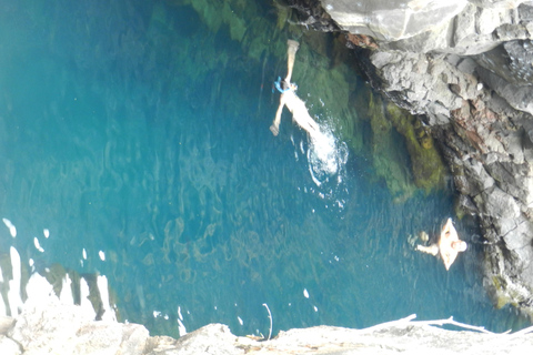 Galapagos Islands - Santa Cruz - 4 days all inclusive ENGLISH GUIDE Santa Cruz - 4 days all inclusive GALAPAGOS ISLANDS