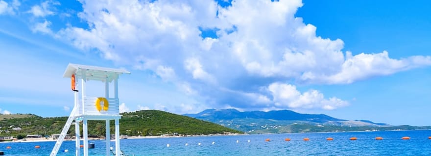 Au départ de Tirana : excursion d'une journée aux îles de Ksamil, Saranda et Blue Eye
