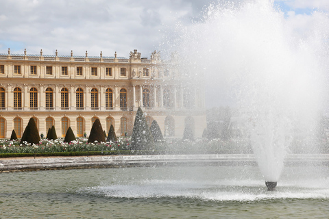 Från Paris: Versailles Palace Guidad tur med busstransferVersailles slott och trädgårdar Access