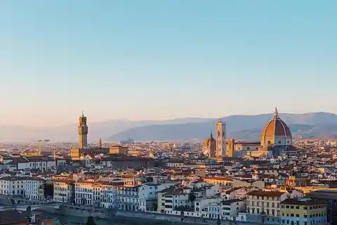 Panoramic walking tour in Florence