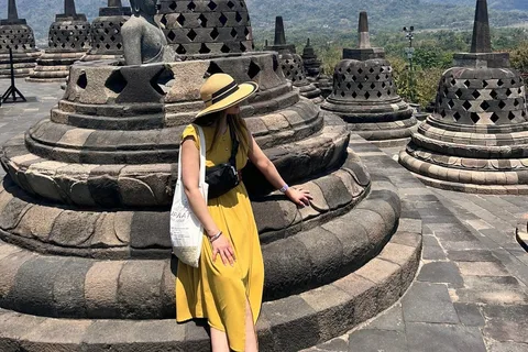 Yogyakarta: Borobudur ClimbUp, Prambanan tour &entry ticket