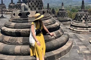 Yogyakarta: Borobudur bei Sonnenaufgang & Prambanan mit Abholung