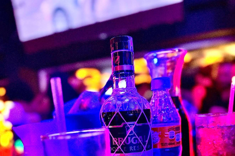 Punta Cana: Party Bus Night Tour with Drinks & Stops