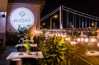 Budapest: pase de día para baños turcos o spa Rudas y menú de 3 platos