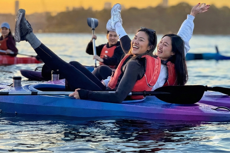 Sydney: Self-Guided Kayak Rental with Photo Map