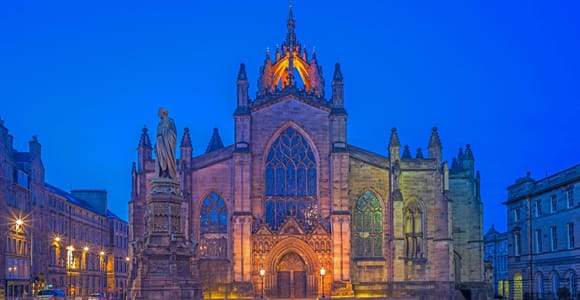 Edinburgh: Ghosts, Mysteries, and Witches Tour