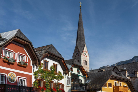 Hallstatt: Fairytale Lakes Tour – St. Gilgen, Mondsee & Wolfgangsee