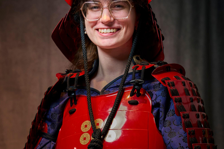 Kanazawa: Samurai Armor Experience with Professional Photos