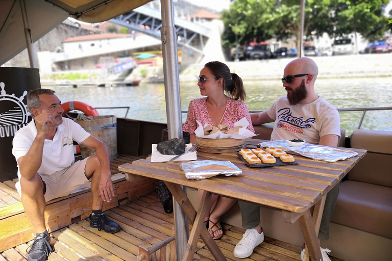 Porto: privétour door de Dourovallei met portproeverij en lunch