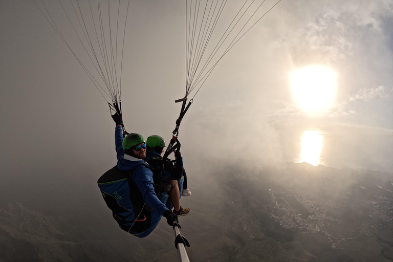 Costa Adaje: Paragliding from 1100m - Incredible landscape!