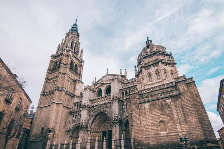 Toledo: Private Guided Tour with Your Mobile Phone Toledo: The Alfonsine Code and the School of Translators with Kit and Live Guide