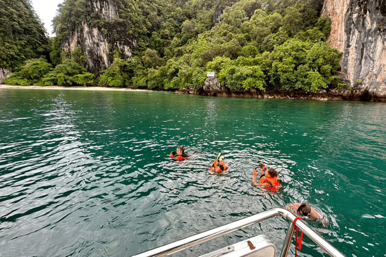 Krabi: Private Luxury Long-Tail Boat Tour to Hong Island Half-Day Tour