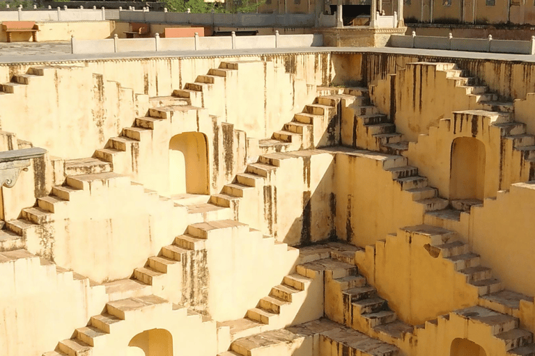 Jaipur Private City Tour with Guide, Car & Skip-the-Line