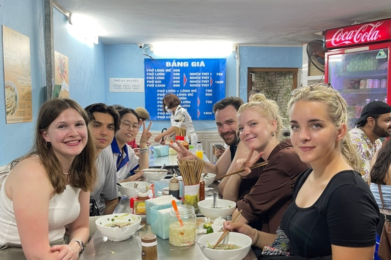 Hanoi: Street Food Tour met gratis privégids