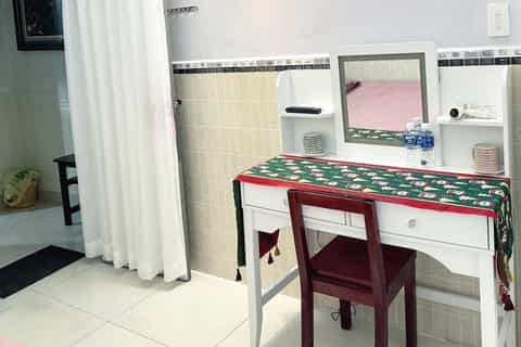 HCM: Traditional Vietnamese Herbal Shower Experience - Image 3