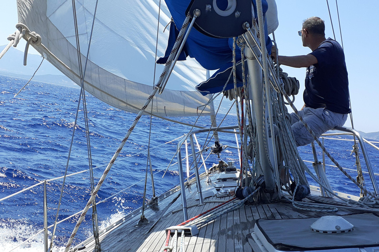 Calvi: 3-hour sailboat excursion, swimming & snorkeling in the Gulf