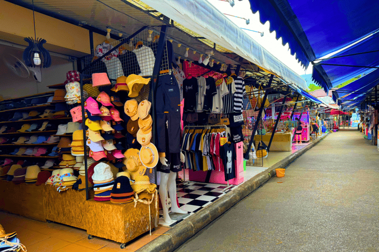 Chiang Mai Wat U Mong, Baan Kang Wat i jedzenie w wykonaniu Songtaew Trio