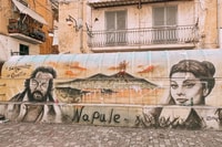 Street art tour of the Spanish Quarters & Maradona idol - Housity