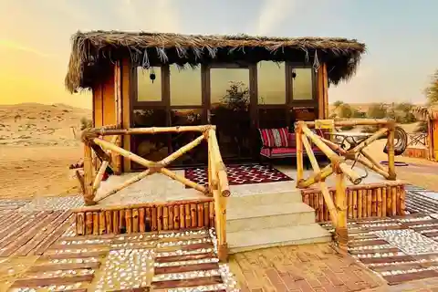 Кемпинг в пустыне с ночевкой в хижине Heritage Hut