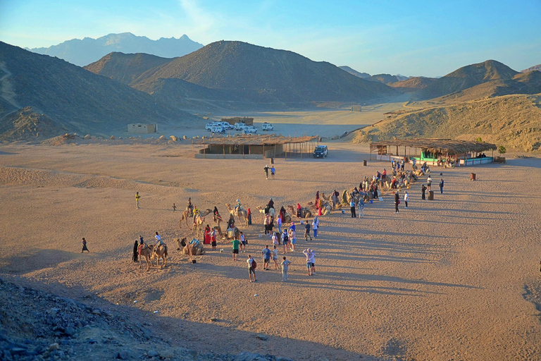 Hurghada: Safari in jeep, giro in cammello e cena con barbecue