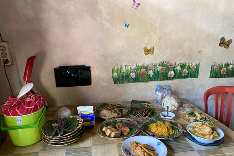 Yogyakarta: Borobudur Village Cycling Tour+Eco Cooking Class