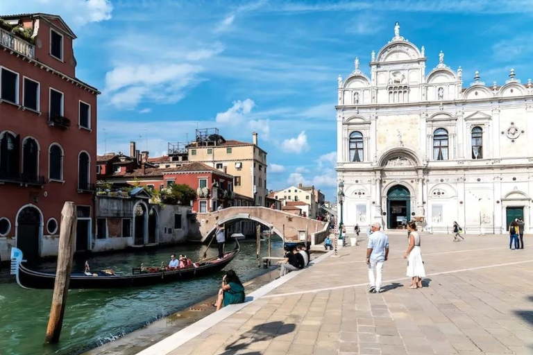 Venise : Promenade en gondole privée hors des sentiers battus30 minutes de balade en gondole privée