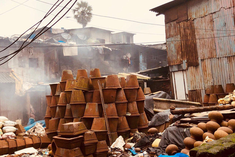 Prywatne wycieczki do slumsów Dharavi, Dabbawalas i Dhobhighat