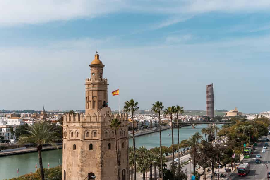 Sevilla: Dachterrasse mit Panoramablick