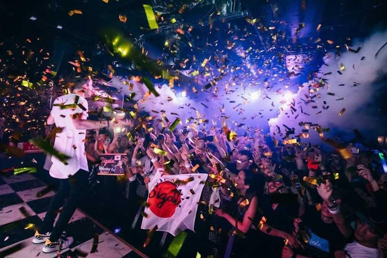 Tokio: One Night in Exclusive Rooftops and Clubs of Japón