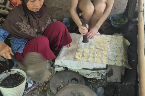 Yogyakarta: Merapi Sunrise, Plaosan Cycling & Prambanan Tour Prambanan Day or sunset Tour