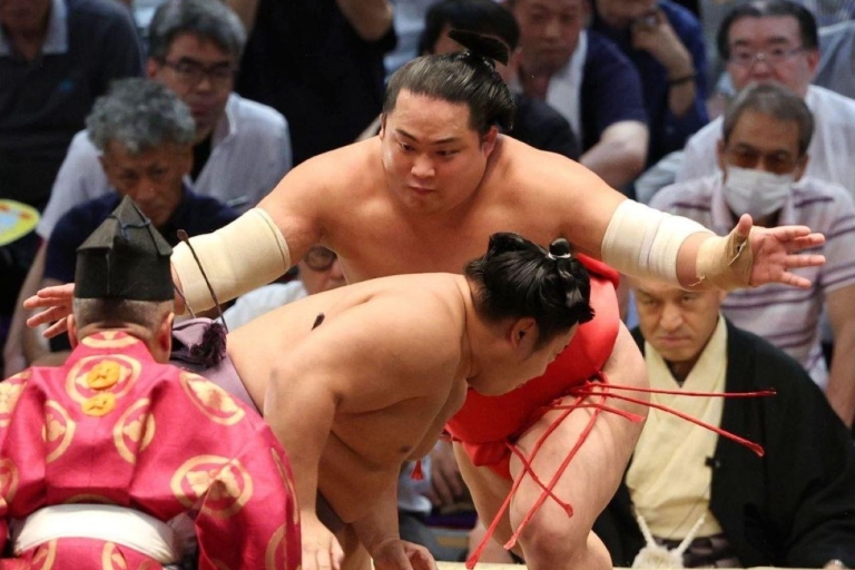 From Tokyo: Nagoya Grand Sumo Watching Tour in July 2024 Box B Seat Plan from Tokyo with Shinkansen Ticket