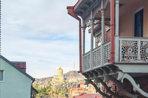 Tbilisi: Private Ride to Yerevan with Wine Tasting