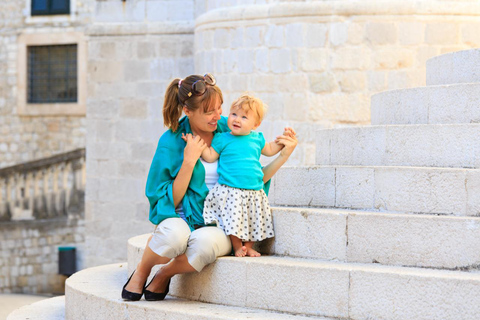 Dubrovnik: Private Old Town & Waterfront Photoshoot Standard: 20 photos | 30 mins