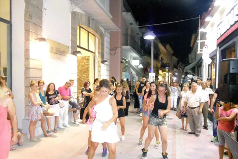 Vit natt i Samos stad