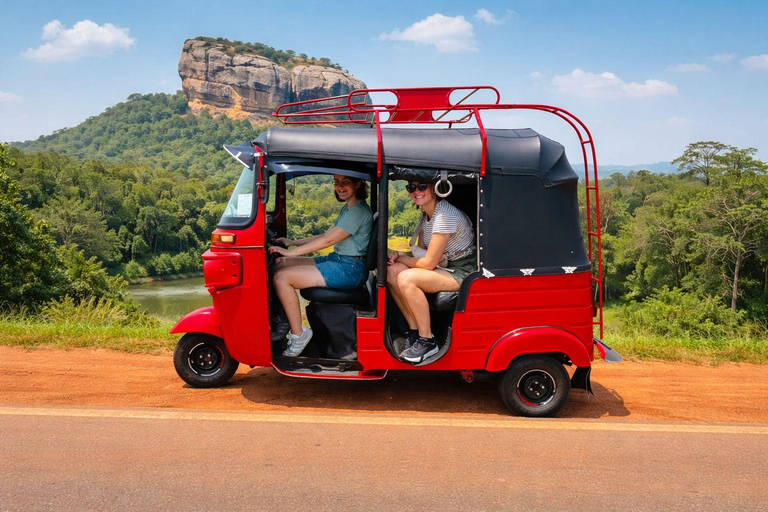 Kandy: Sigiriya, Dambulla & Village Safari Tuk Tuk Tour
