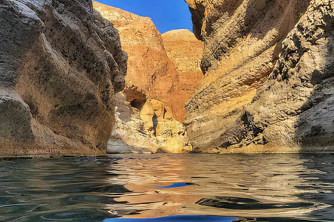 Wadi Sahtan - &quot;Mandoos - The Chest of Oman&quot; - 8 godzin