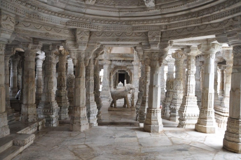 Kumbhalgarh Fort & Ranakpur Jain Temple Tour From Udaipur