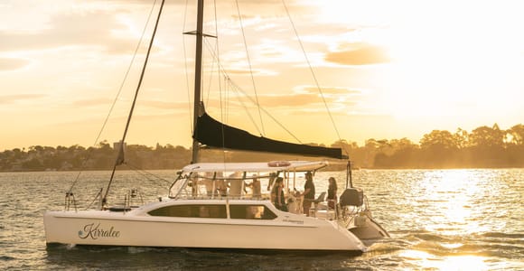 Sydney Harbour: Sunset Catamaran Cruise
